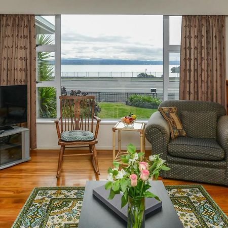 Breakwater Cottage - Napier Holiday Home Экстерьер фото