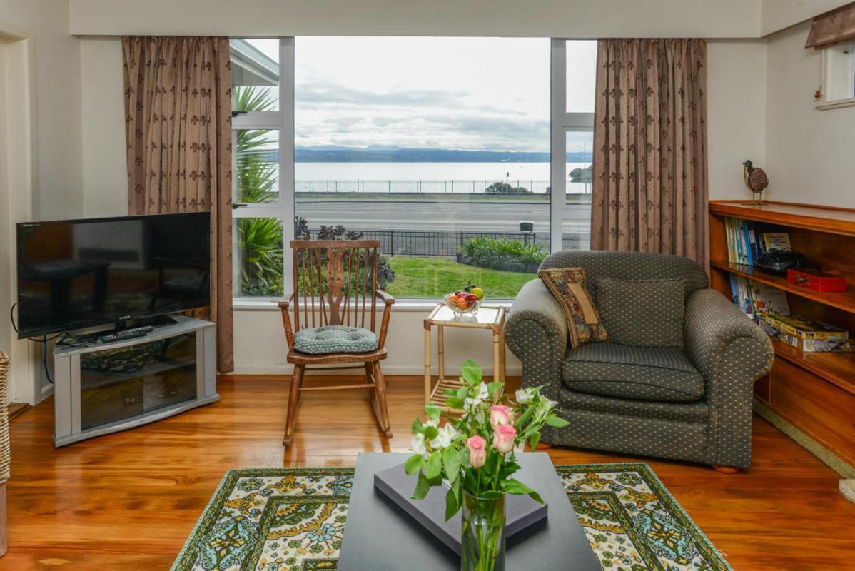 Breakwater Cottage - Napier Holiday Home Экстерьер фото